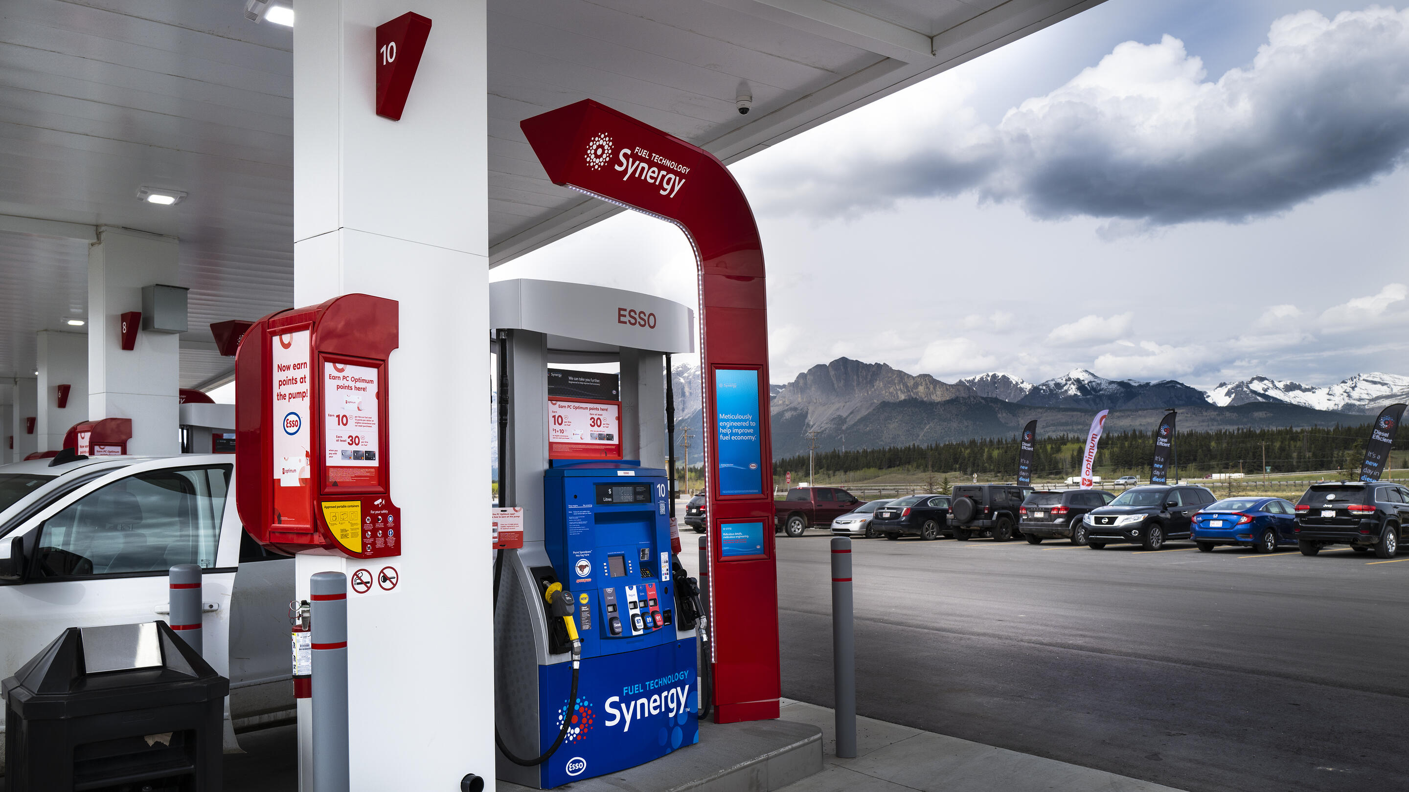 Esso and Mobil stations