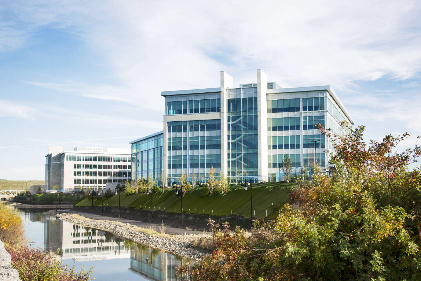 Escroqueries de sollicitation commerciale et de recrutement