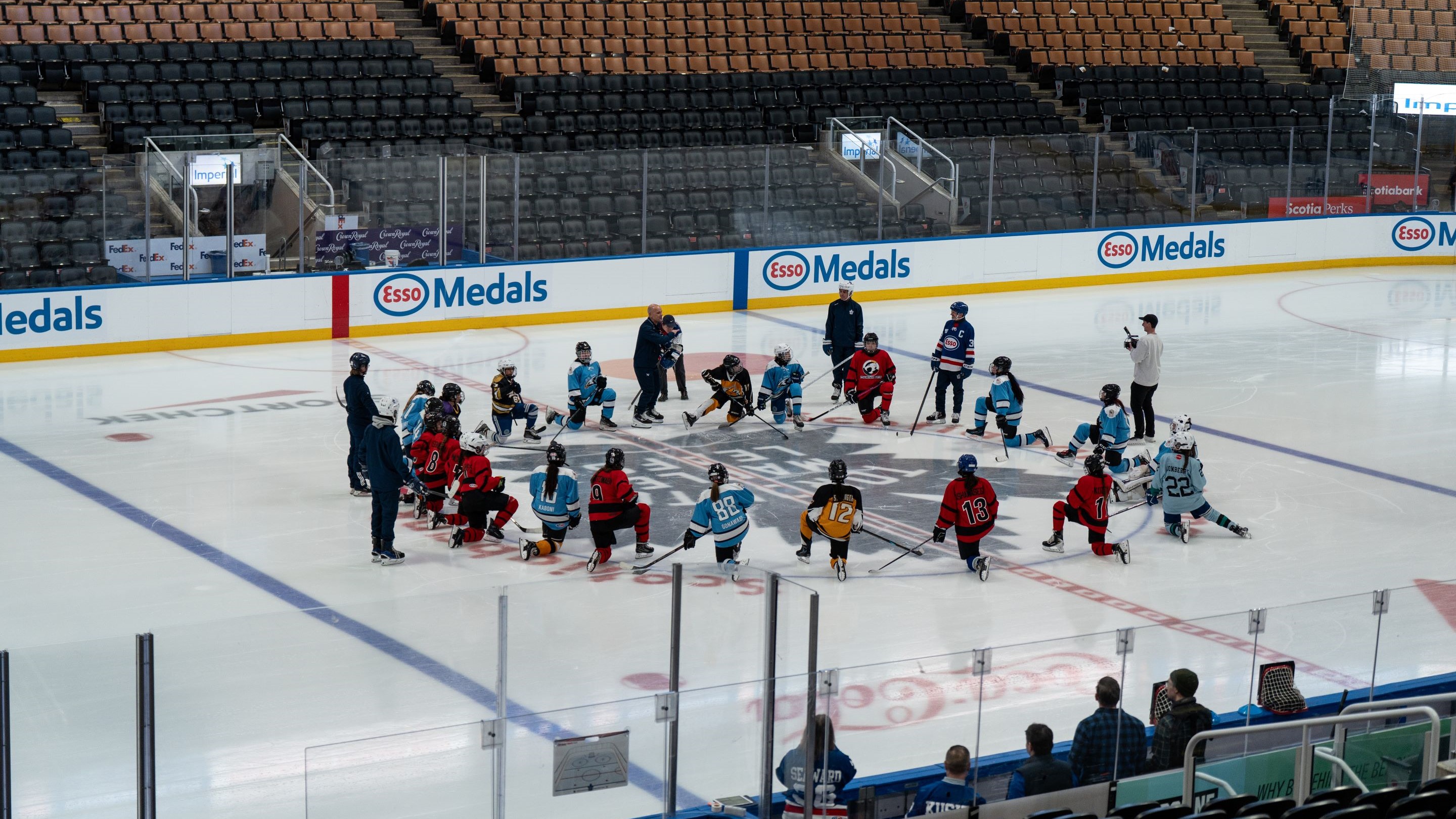 A night at centre ice: Little NHL players get inside look at the game