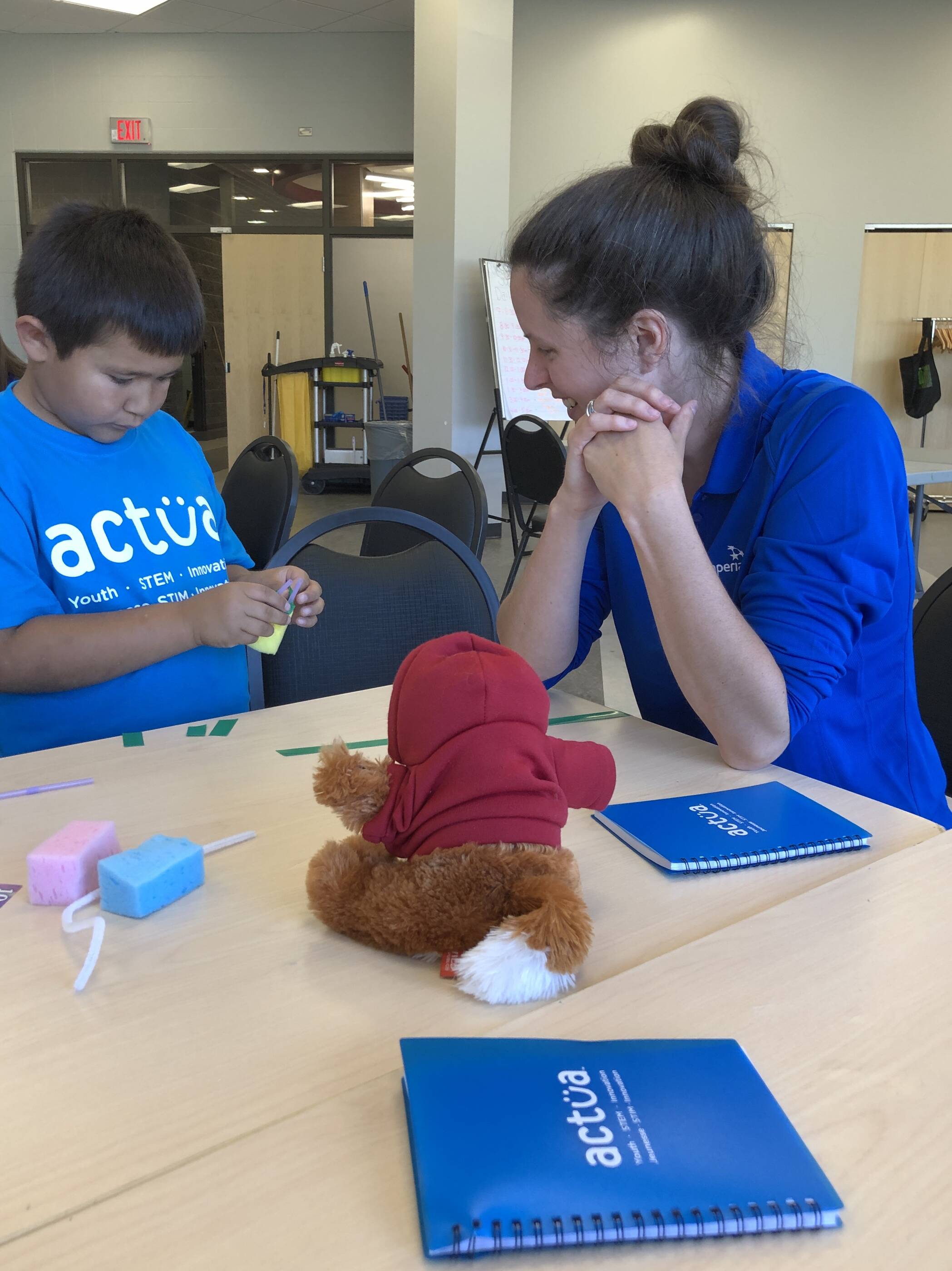 Image Rita Karrel during her visit to the Fort McMurray InSTEM camp